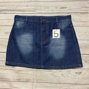 NWT Denim distressed, mini skirt size medium 4/6